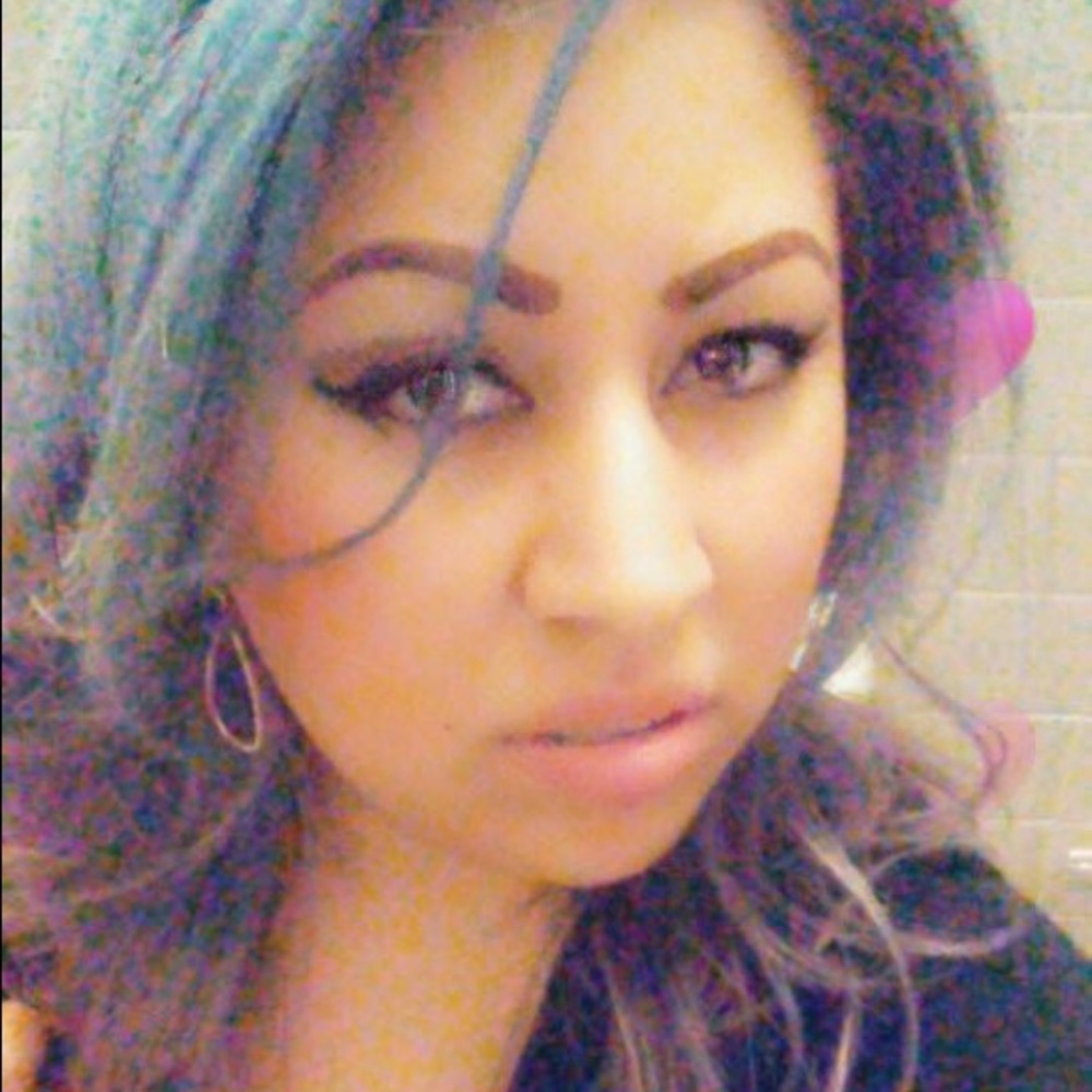 Meet your Posher, Joecelyn